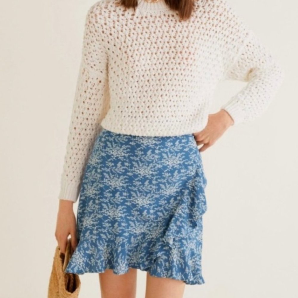 NWOT Mango Floral pattern blue mini wrap skirt